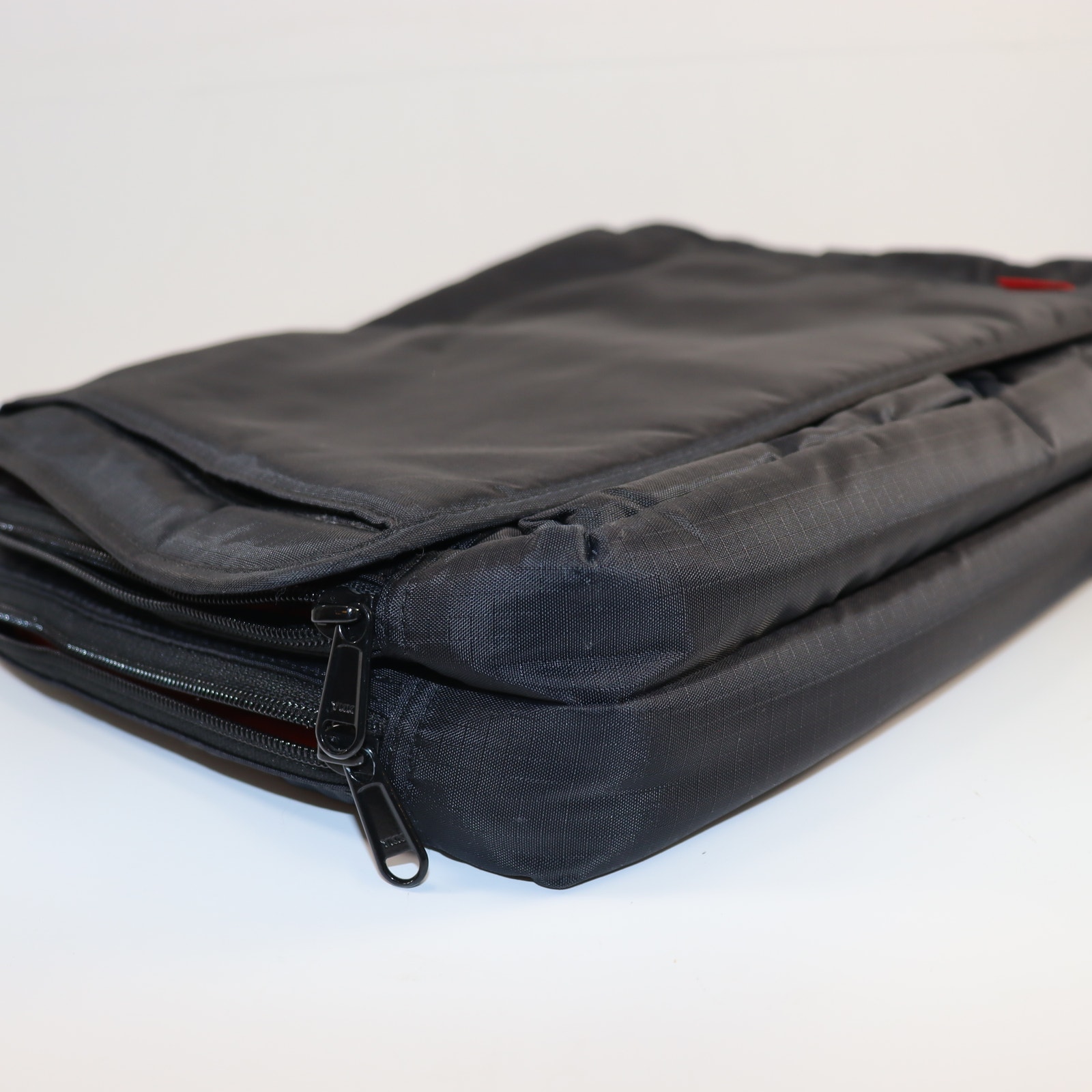 Vintage Nomatic Black Nylon Messenger Bag With Bright Orange Interior — image 5 of 6